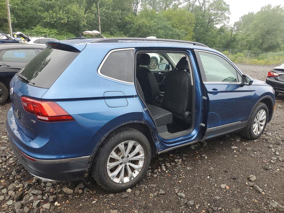 Продаж на аукціоні авто 2018 Volkswagen Tiguan, vin: 3VV3B7AX7JM121460, номер лоту: 62118056