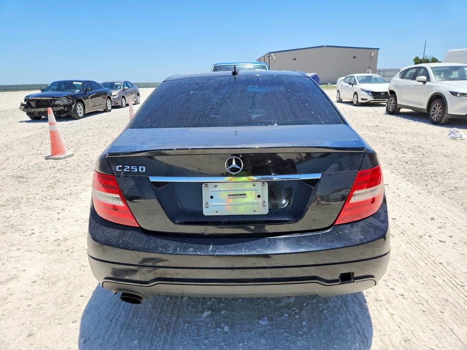 60028386 :رقم المزاد ، WDDGF4HB6DR268309 vin ، 2013 Mercedes-benz C مزاد بيع