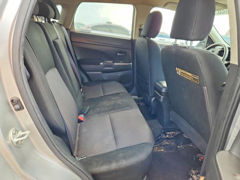 59382956 :رقم المزاد ، JA4AP3AU9JU025910 vin ، 2018 Mitsubishi Outlander Sport مزاد بيع