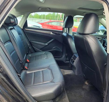 Продаж на аукціоні авто 2017 Volkswagen Passat, vin: 1VWBT7A3XHC011984, номер лоту: 60325166