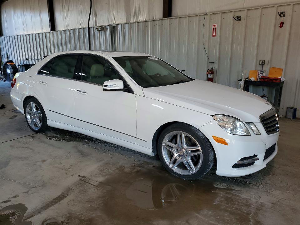 60853596 :رقم المزاد ، WDDHF8JB2DA689304 vin ، 2013 Mercedes-benz E مزاد بيع