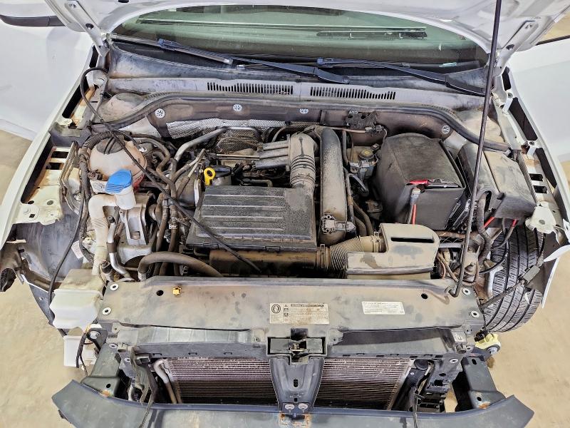 58262646 :رقم المزاد ، 3VW2B7AJ4HM290414 vin ، 2017 Volkswagen Jetta مزاد بيع