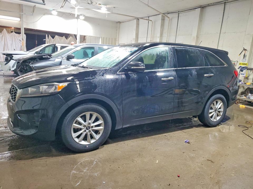 59622386 :رقم المزاد ، 5XYPG4A35KG581969 vin ، 2019 Kia Sorento مزاد بيع