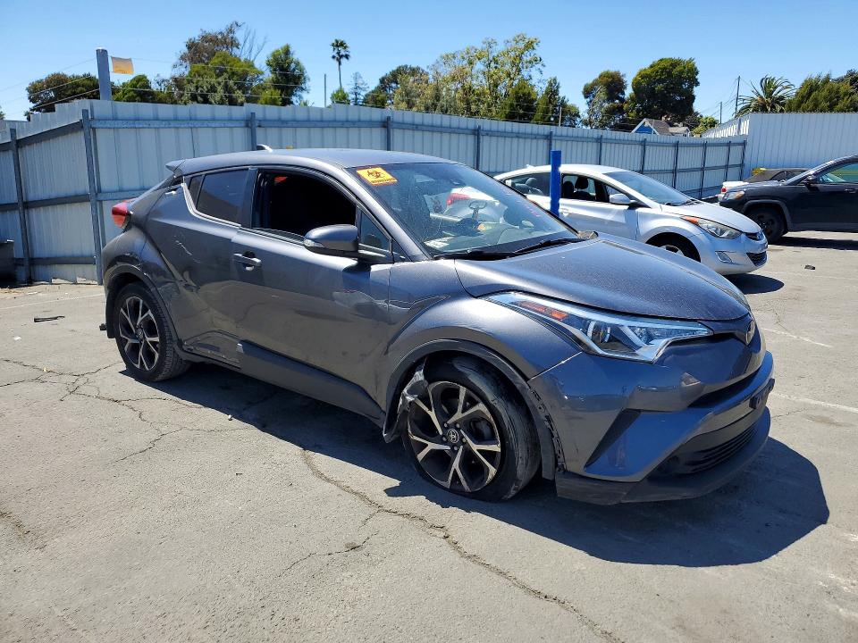 62349356 :رقم المزاد ، NMTKHMBX2JR053685 vin ، 2018 Toyota C-hr مزاد بيع
