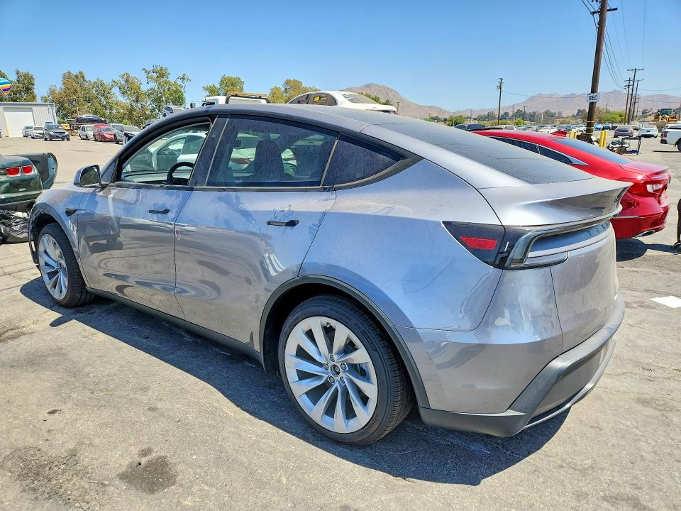 2026 Tesla Model Y მანქანა იყიდება აუქციონზე, vin: 7SAYGDED1TF445079, აუქციონის ნომერი: 62706336