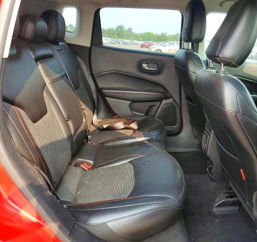 61519376 :رقم المزاد ، 3C4NJDDB5KT645285 vin ، 2019 Jeep Compass مزاد بيع