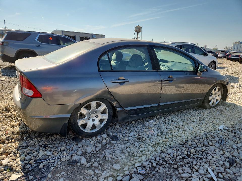 60682216 :رقم المزاد ، 19XFA1F5XBE014370 vin ، 2011 Honda Civic مزاد بيع