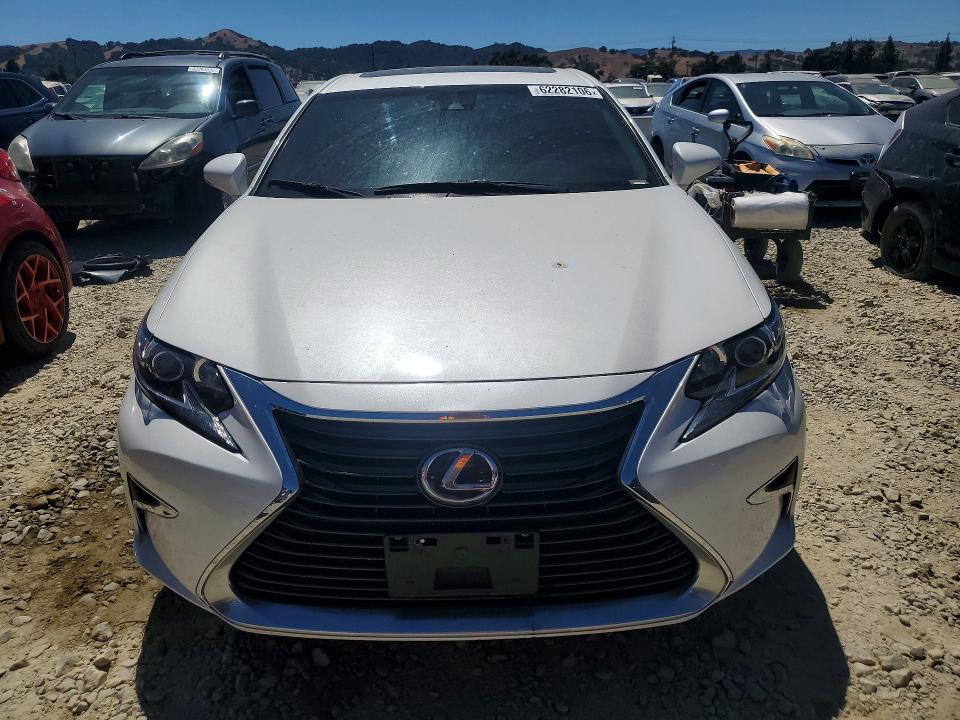 Продажа на аукционе авто 2018 Lexus Es, vin: 58ABK1GG3JU101382, номер лота: 62282106