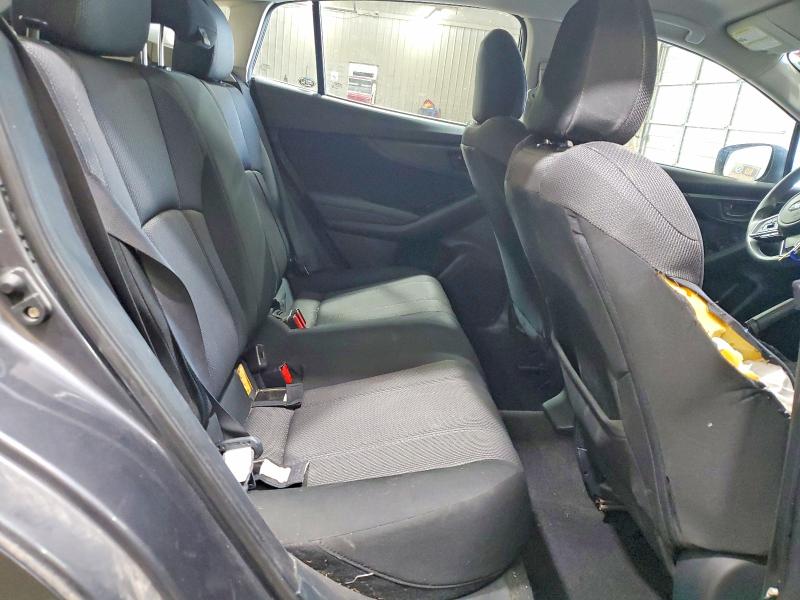 60526386 :رقم المزاد ، 4S3GTAA65J3737127 vin ، 2018 Subaru Impreza مزاد بيع