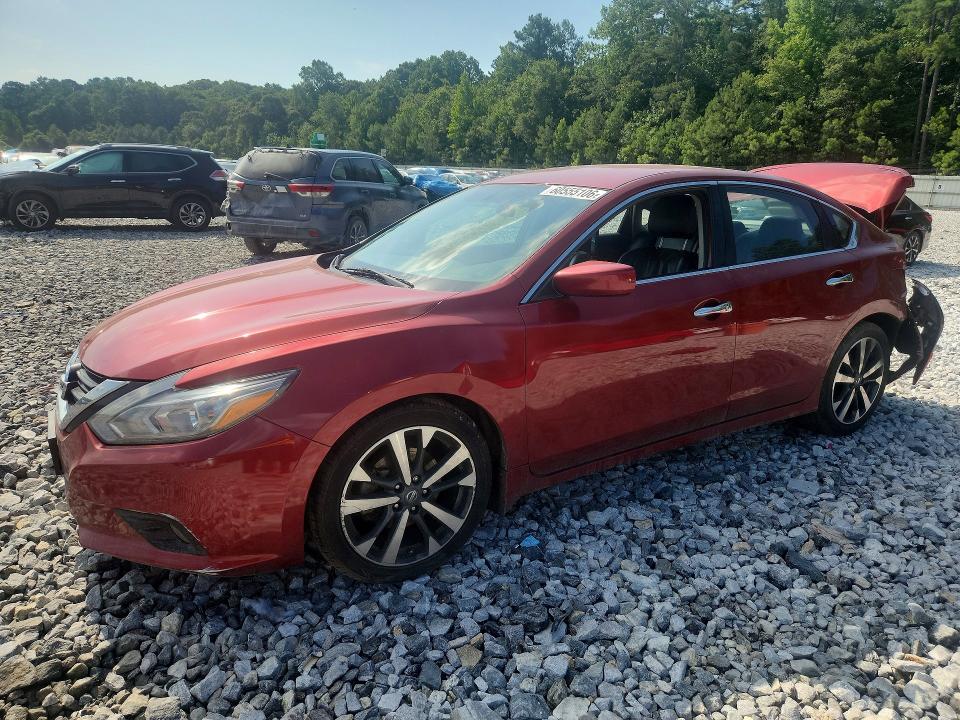 2017 Nissan Altima მანქანა იყიდება აუქციონზე, vin: 1N4AL3AP2HC162513, აუქციონის ნომერი: 60555106