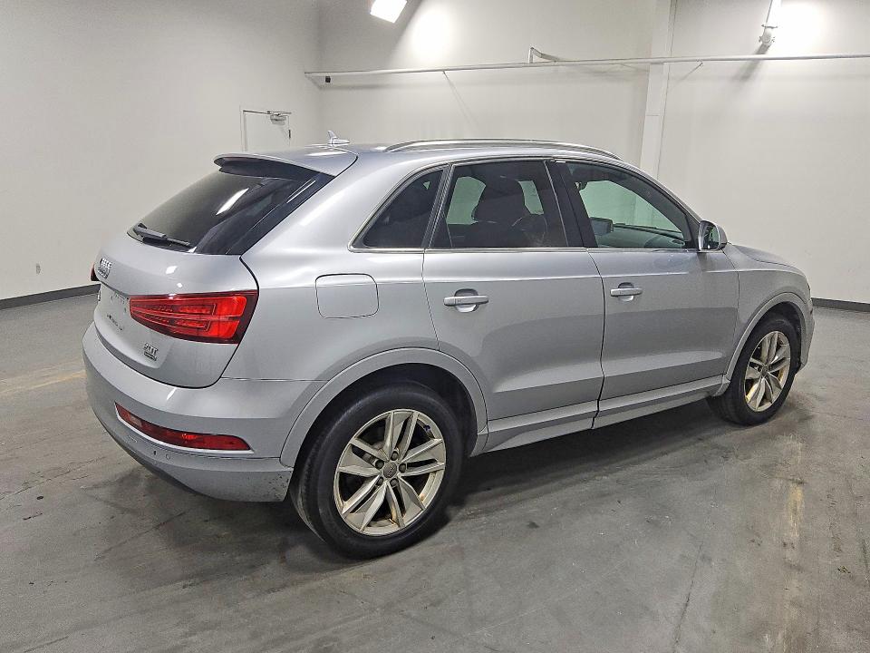 2016 Audi Q3 მანქანა იყიდება აუქციონზე, vin: WA1EFCFS1GR006954, აუქციონის ნომერი: 61086396