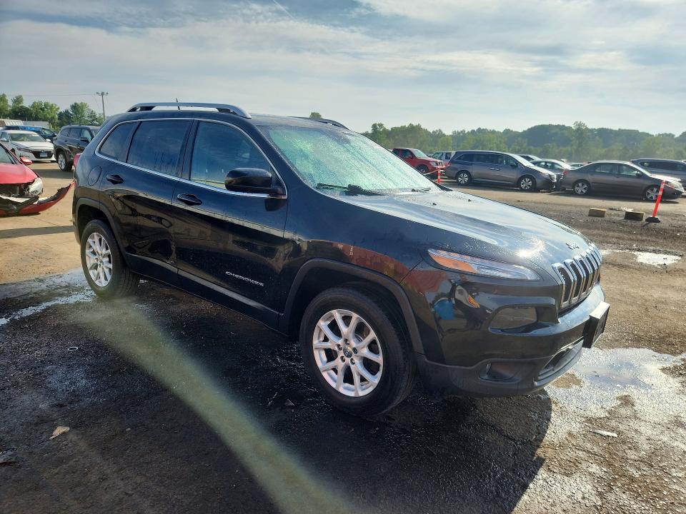 61490426 :رقم المزاد ، 1C4PJMCB9EW167820 vin ، 2014 Jeep Cherokee مزاد بيع