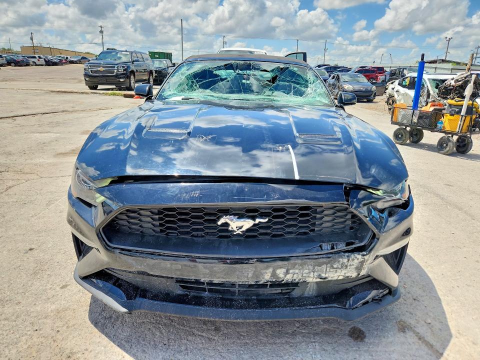 Продажа на аукционе авто 2018 Ford Mustang, vin: 1FATP8UH0J5113643, номер лота: 60758036