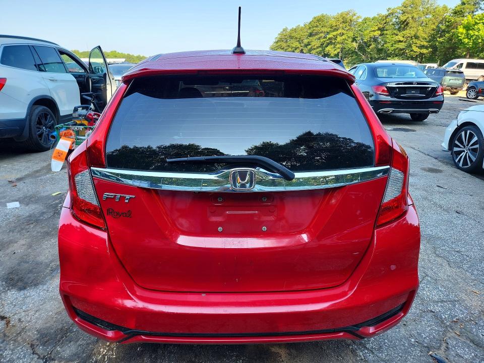 60003876 :رقم المزاد ، 3HGGK5H94JM700466 vin ، 2018 Honda Fit مزاد بيع