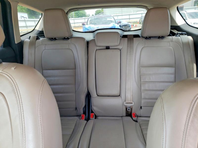 62130556 :رقم المزاد ، 1FMCU0J99HUD90949 vin ، 2017 Ford Escape مزاد بيع