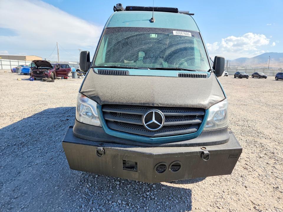60081606 :رقم المزاد ، WD3FE7CD7HP549470 vin ، 2017 Mercedes-benz Sprinter مزاد بيع