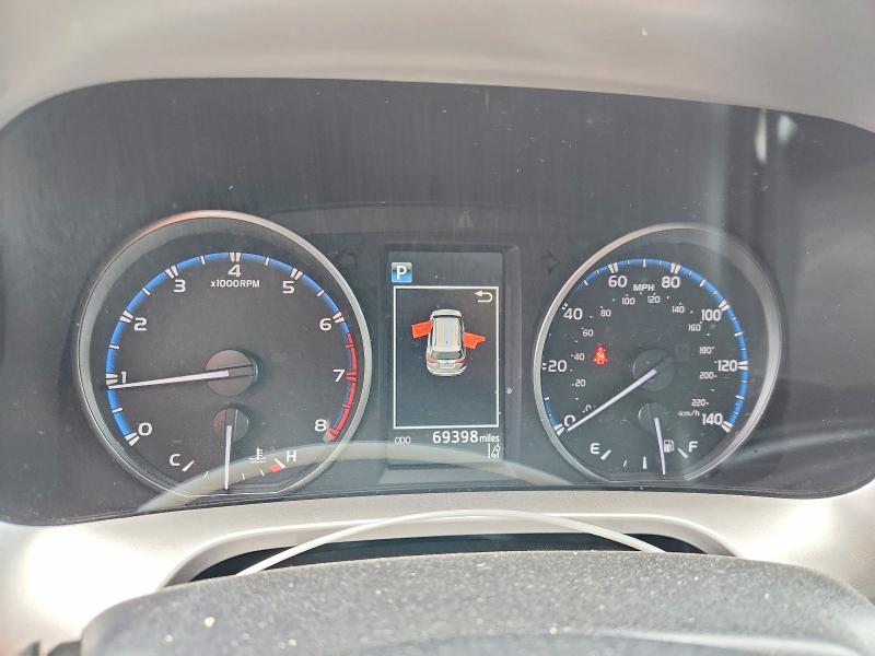 Продажа на аукционе авто 2018 Toyota Rav4, vin: JTMZFREV1JJ723219, номер лота: 59658066