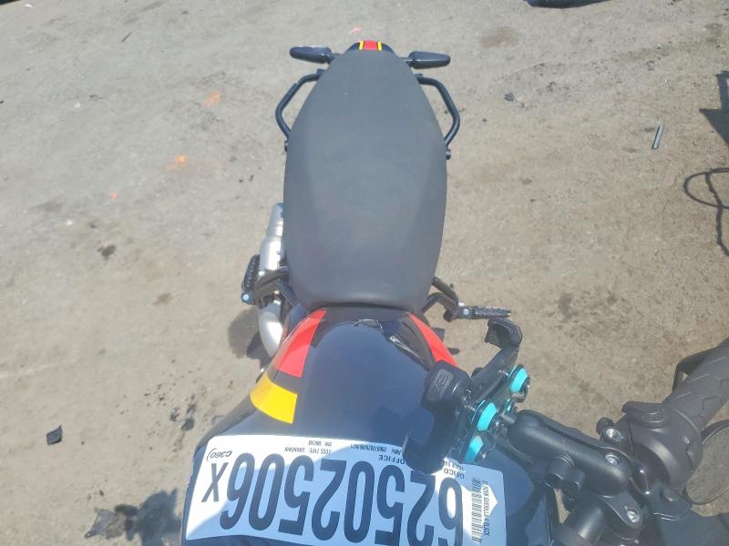 62502506 :رقم المزاد ، ME3BFK409TK500558 vin ، 2026 Royal Enfield Motors Guerilla 450 مزاد بيع