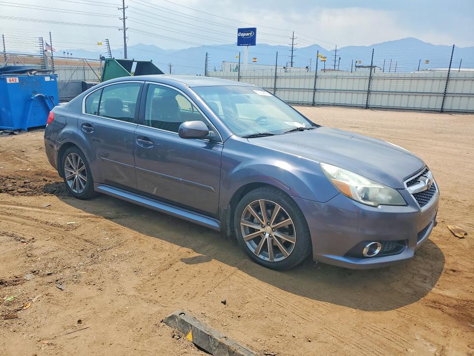 60164656 :رقم المزاد ، 4S3BMCH69E3026271 vin ، 2014 Subaru Legacy مزاد بيع