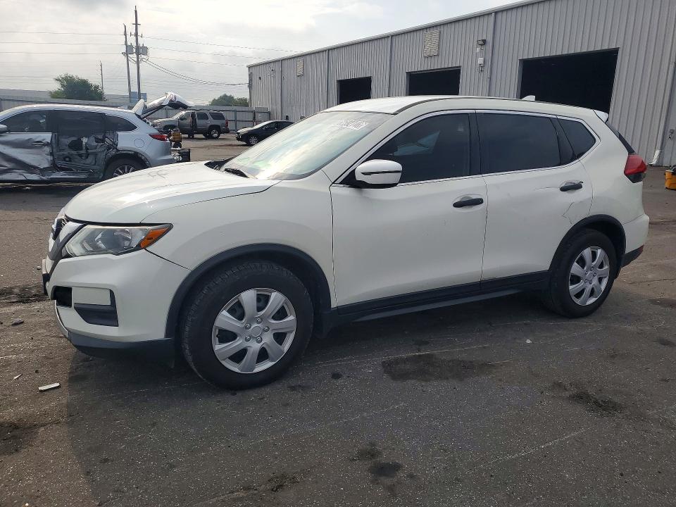 62592746 :رقم المزاد ، 5N1AT2MT0HC794063 vin ، 2017 Nissan Rogue مزاد بيع