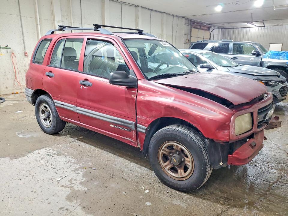 62340496 :رقم المزاد ، 2CNBE13C2Y6911631 vin ، 2000 Chevrolet Tracker مزاد بيع