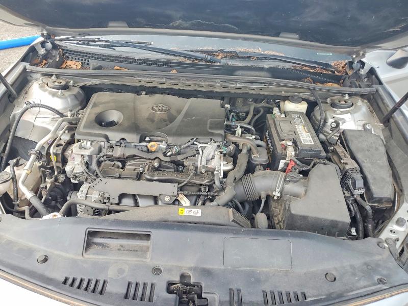 61548066 :رقم المزاد ، 4T1B61HK2JU136400 vin ، 2018 Toyota Camry مزاد بيع