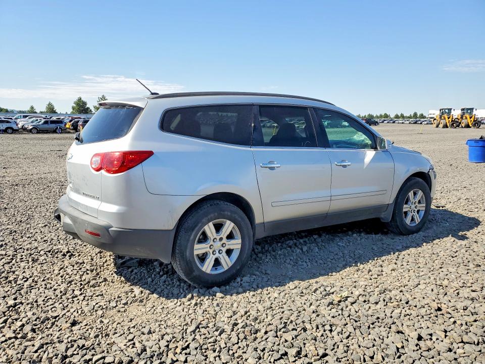 61168926 :رقم المزاد ، 1GNKVGED1BJ335951 vin ، 2011 Chevrolet Traverse مزاد بيع