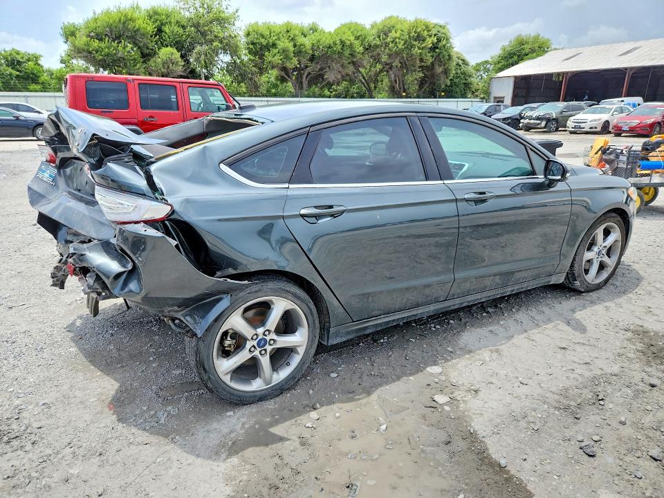 59399856 :رقم المزاد ، 3FA6P0H74FR118493 vin ، 2015 Ford Fusion مزاد بيع