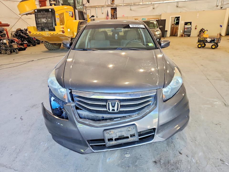 Продаж на аукціоні авто 2011 Honda Accord, vin: 1HGCP2F70BA023995, номер лоту: 62352656