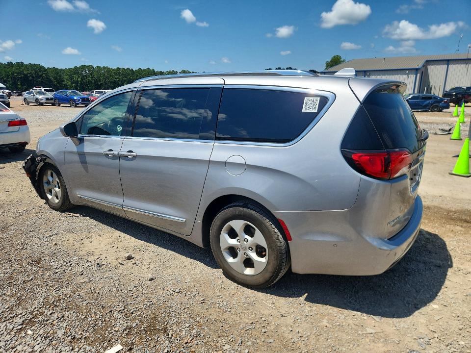 60428716 :رقم المزاد ، 2C4RC1EG9HR628487 vin ، 2017 Chrysler Pacifica مزاد بيع