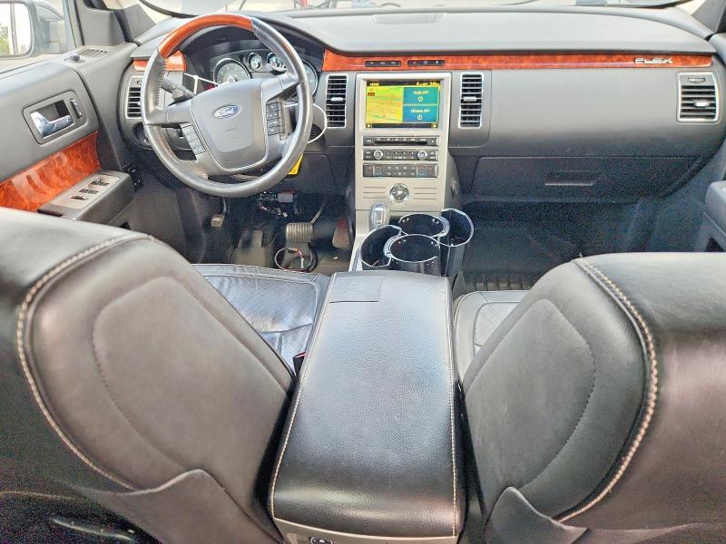 2010 Ford Flex მანქანა იყიდება აუქციონზე, vin: 2FMHK6DTXABA24693, აუქციონის ნომერი: 63203686