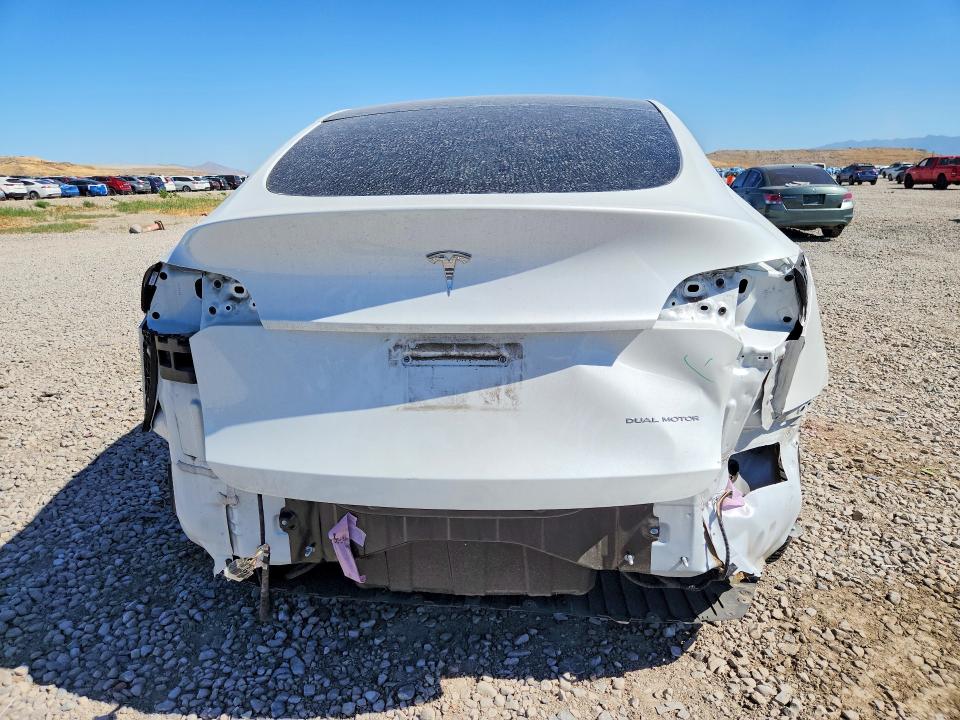 60623456 :رقم المزاد ، 7SAYGDEE1NF523145 vin ، 2022 Tesla Model Y مزاد بيع