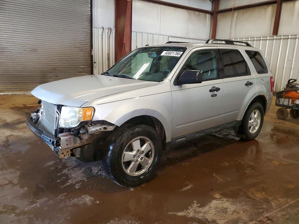 60601766 :رقم المزاد ، 1FMCU0DG9BKB45551 vin ، 2011 Ford Escape مزاد بيع