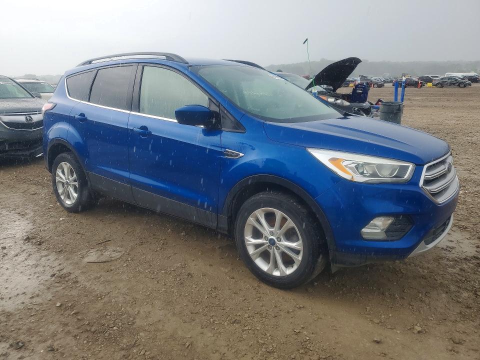 Продажа на аукционе авто 2017 Ford Escape, vin: 1FMCU9GD3HUB00348, номер лота: 63206036