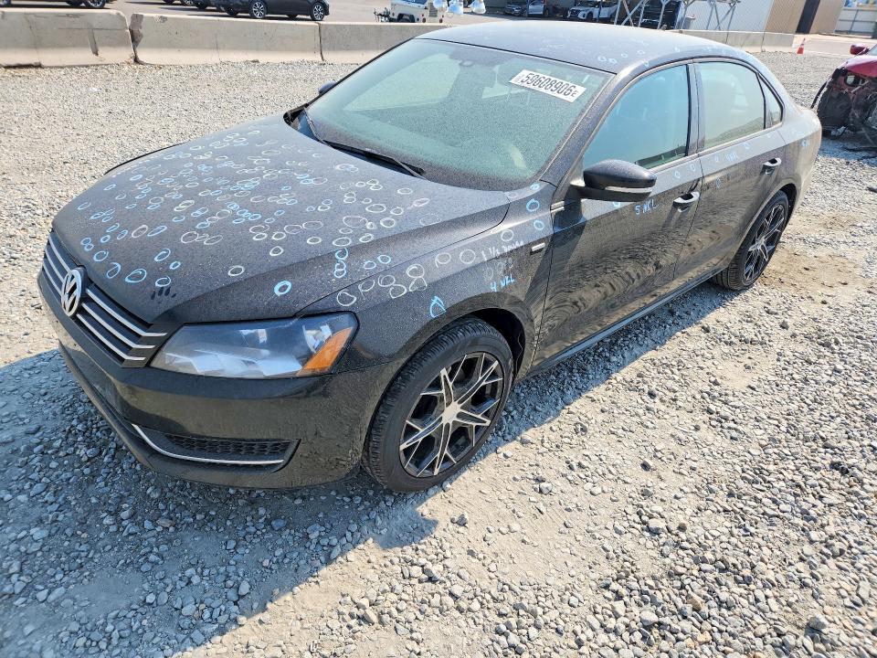 59608906 :رقم المزاد ، 1VWAT7A37FC018643 vin ، 2015 Volkswagen Passat مزاد بيع