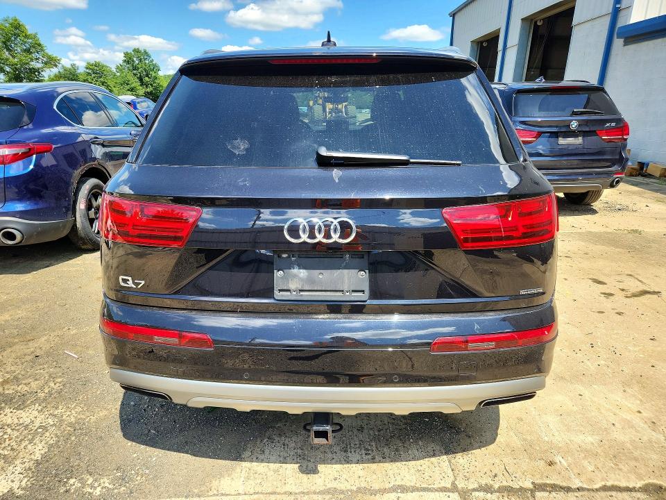 60319626 :رقم المزاد ، WA1LAAF72KD046682 vin ، 2019 Audi Q7 مزاد بيع