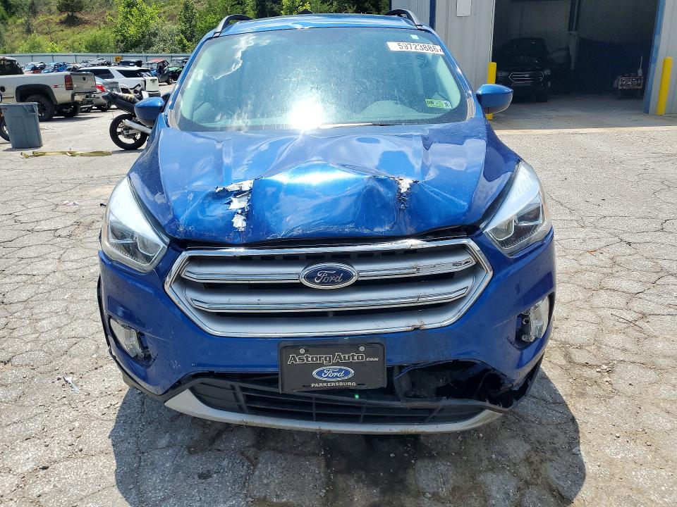 59723886 :رقم المزاد ، 1FMCU9GD2HUA90797 vin ، 2017 Ford Escape مزاد بيع