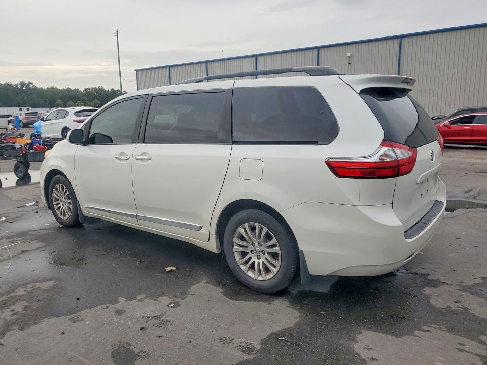2017 Toyota Sienna მანქანა იყიდება აუქციონზე, vin: 5TDYZ3DC3HS833783, აუქციონის ნომერი: 61356076