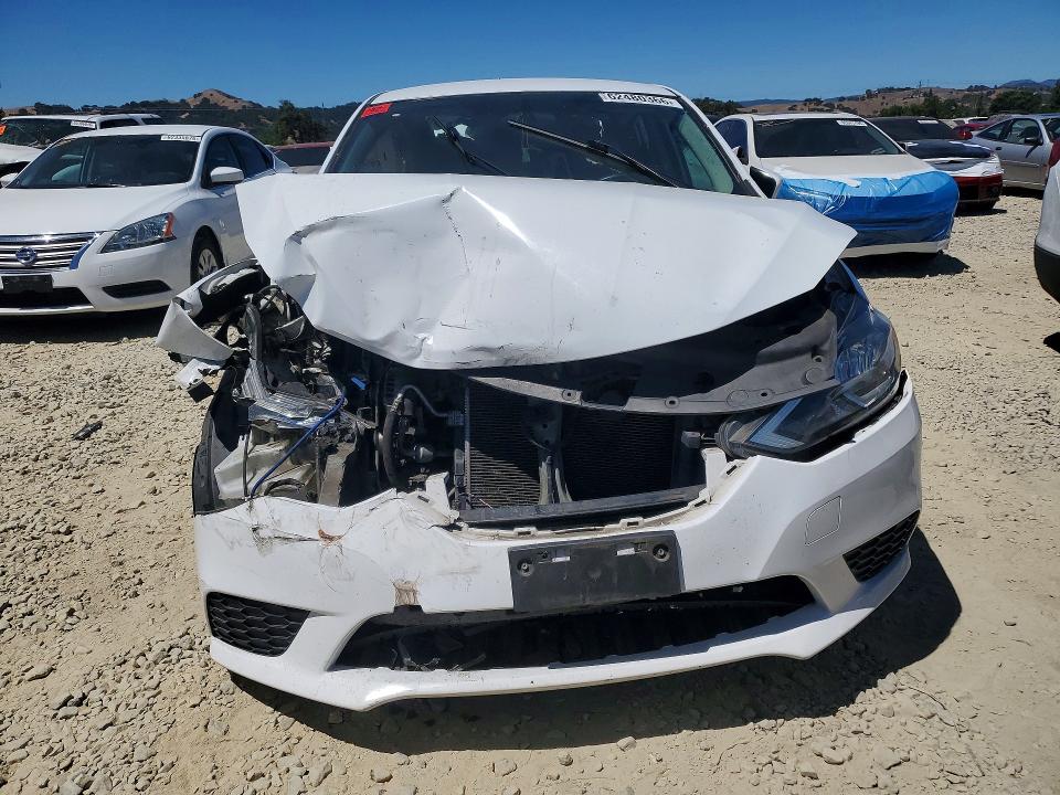 2016 Nissan Sentra მანქანა იყიდება აუქციონზე, vin: 3N1AB7AP3GY242691, აუქციონის ნომერი: 62480366