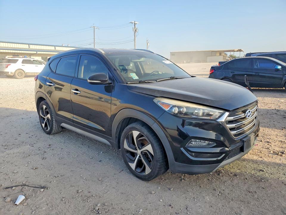 61872836 :رقم المزاد ، KM8J33A22JU789934 vin ، 2018 Hyundai Tucson مزاد بيع