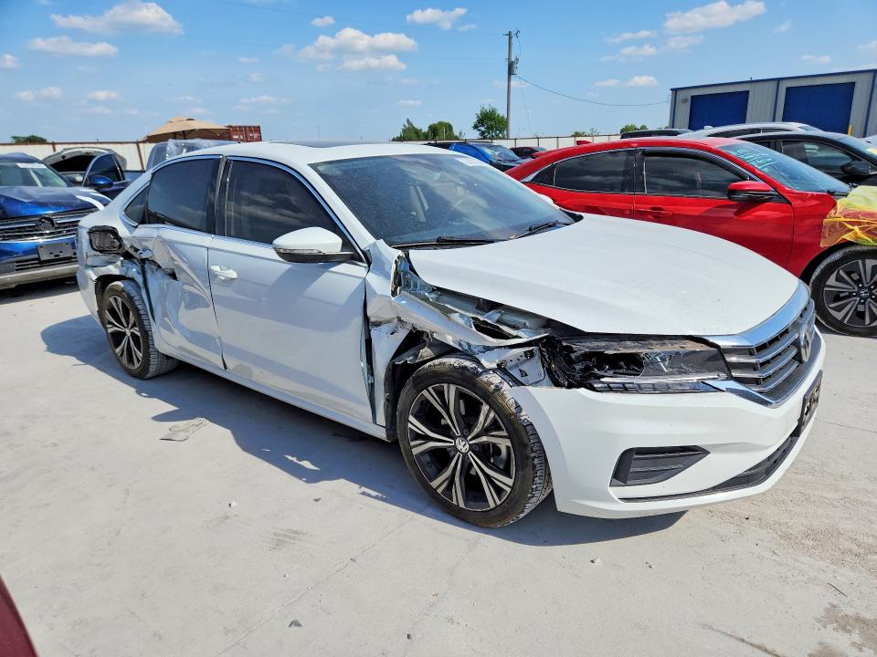 62402166 :رقم المزاد ، 1VWSA7A34MC004996 vin ، 2021 Volkswagen Passat مزاد بيع