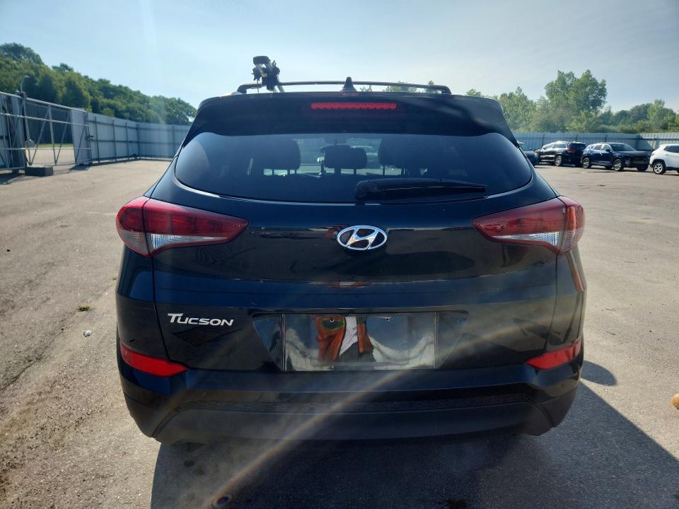 58696966 :رقم المزاد ، KM8J33A44HU381026 vin ، 2017 Hyundai Tucson مزاد بيع