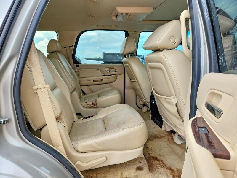 2007 Cadillac Escalade მანქანა იყიდება აუქციონზე, vin: 1GYEC63867R290312, აუქციონის ნომერი: 60893836