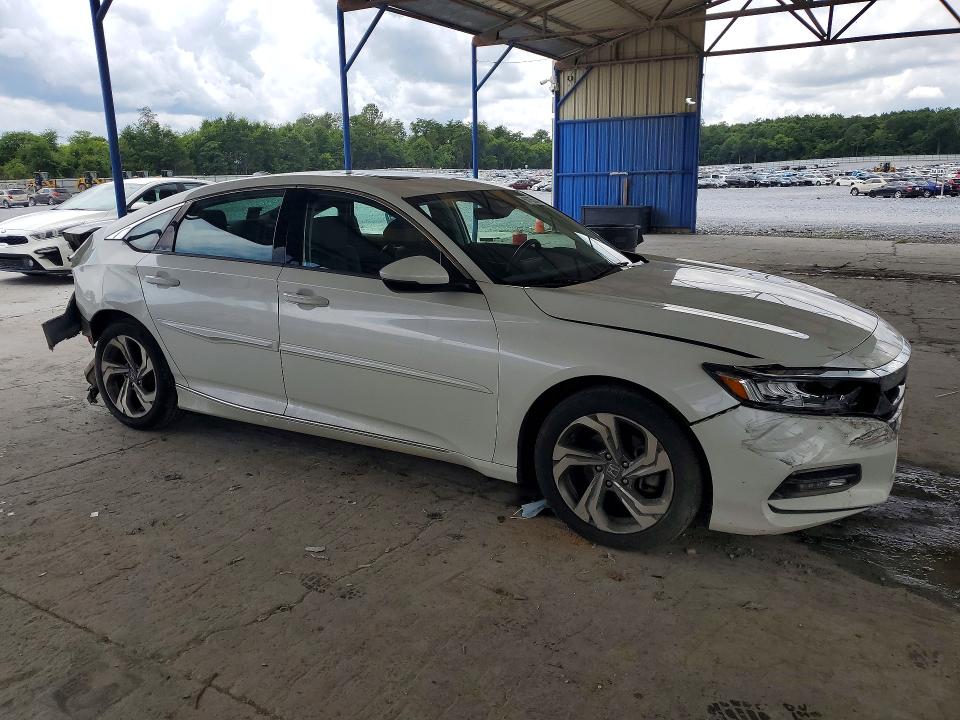 60785546 :رقم المزاد ، 1HGCV1F53JA075408 vin ، 2018 Honda Accord مزاد بيع