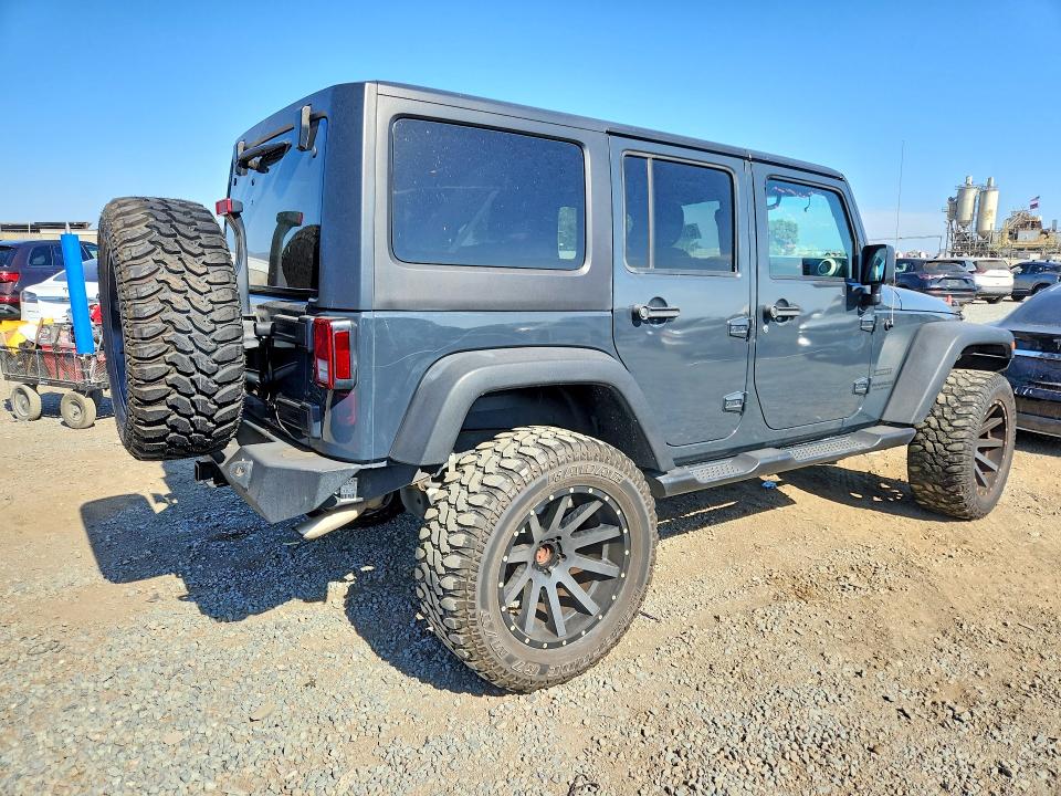 62104336 :رقم المزاد ، 1C4BJWDG8GL318909 vin ، 2016 Jeep Wrangler Unlimited مزاد بيع