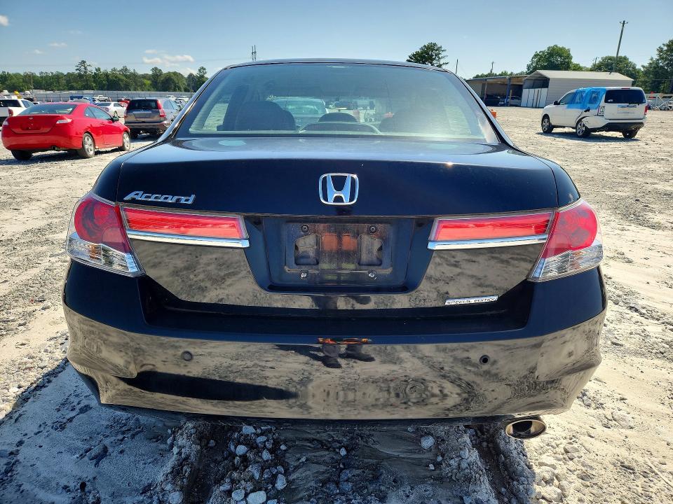 61245756 :رقم المزاد ، 1HGCP2F69CA125675 vin ، 2012 Honda Accord مزاد بيع