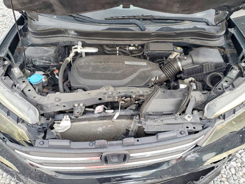 61552456 :رقم المزاد ، 5FNYF5H51HB018714 vin ، 2017 Honda Pilot مزاد بيع