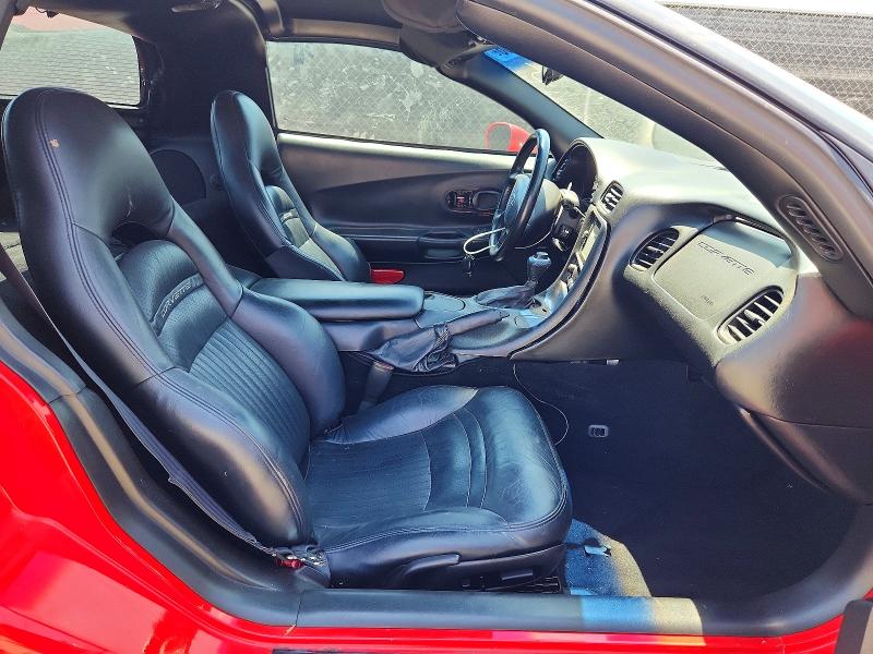 61583006 :رقم المزاد ، 1G1YY22G8X5104212 vin ، 1999 Chevrolet Corvette مزاد بيع