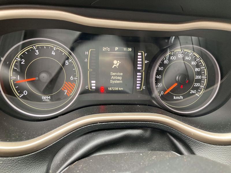 61615886 :رقم المزاد ، 1C4PJMABXFW605233 vin ، 2015 Jeep Cherokee مزاد بيع
