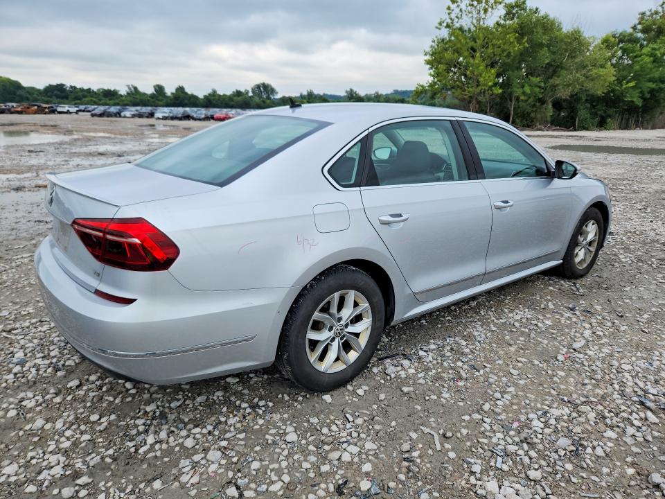 2017 Volkswagen Passat მანქანა იყიდება აუქციონზე, vin: 1VWAT7A32HC085301, აუქციონის ნომერი: 63469366